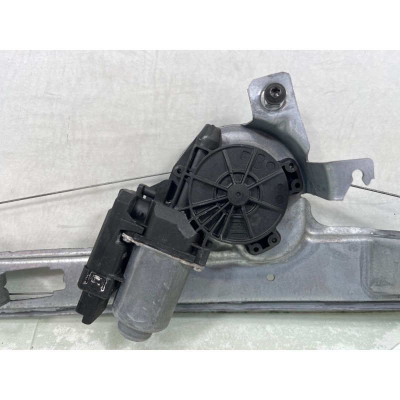 Leve vitre electrique avant droit RENAULT SCENIC 2 Photo n°4