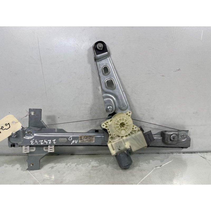 Leve vitre electrique avant droit PEUGEOT 5008 1 Photo n°6