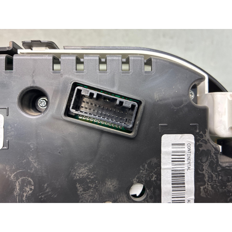 Compteur SUZUKI SWIFT 4 Photo n°3