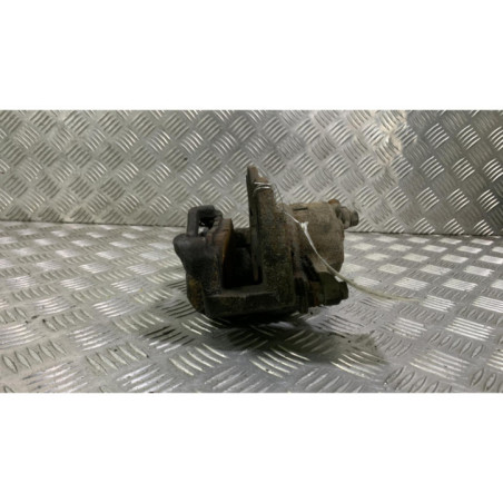 Etrier avant gauche (freinage) TOYOTA RAV4 3