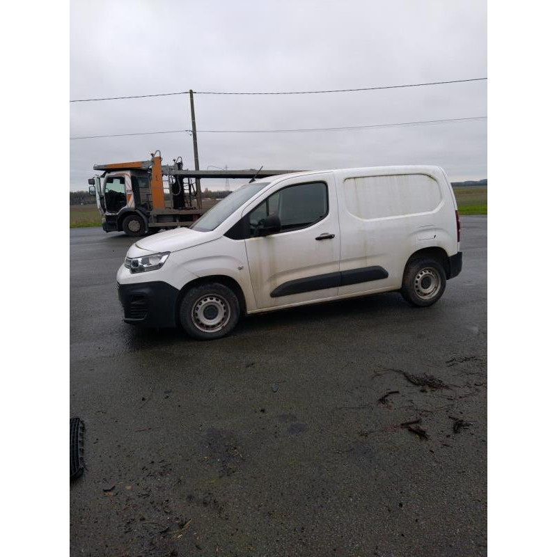 Leve vitre electrique avant gauche CITROEN BERLINGO 3 M Photo n°11