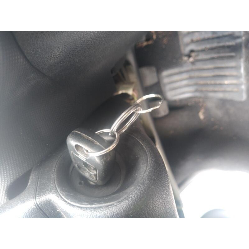 Bouton de coffre PEUGEOT 206+ Photo n°6