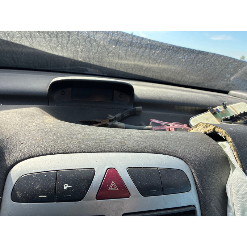 Bouton de coffre PEUGEOT 307 Photo n°20