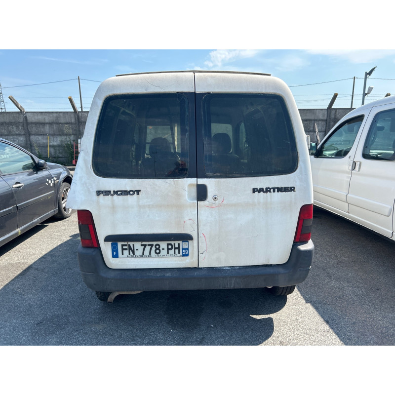 Bouton de warning PEUGEOT PARTNER 1 Photo n°7