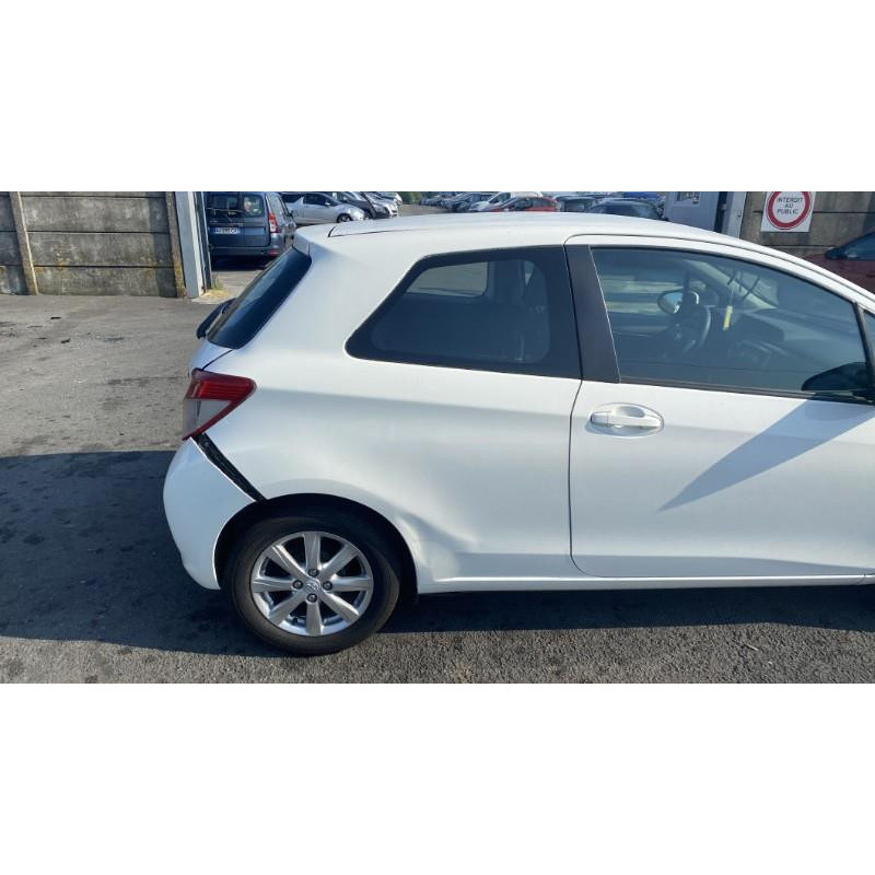 Poignee porte avant gauche TOYOTA YARIS 3 Photo n°8