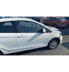 Poignee porte avant gauche TOYOTA YARIS 3