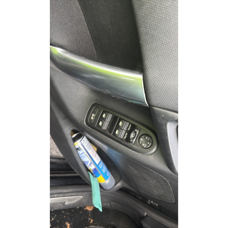 Custode avant gauche (porte) CITROEN C3 2 Photo n°14