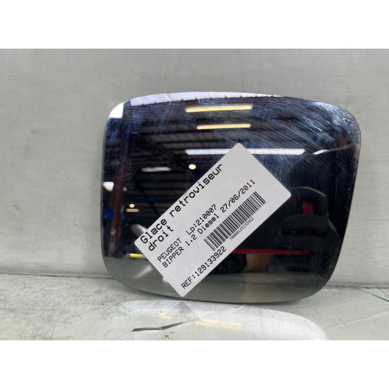 Glace retroviseur droit PEUGEOT BIPPER Photo n°3