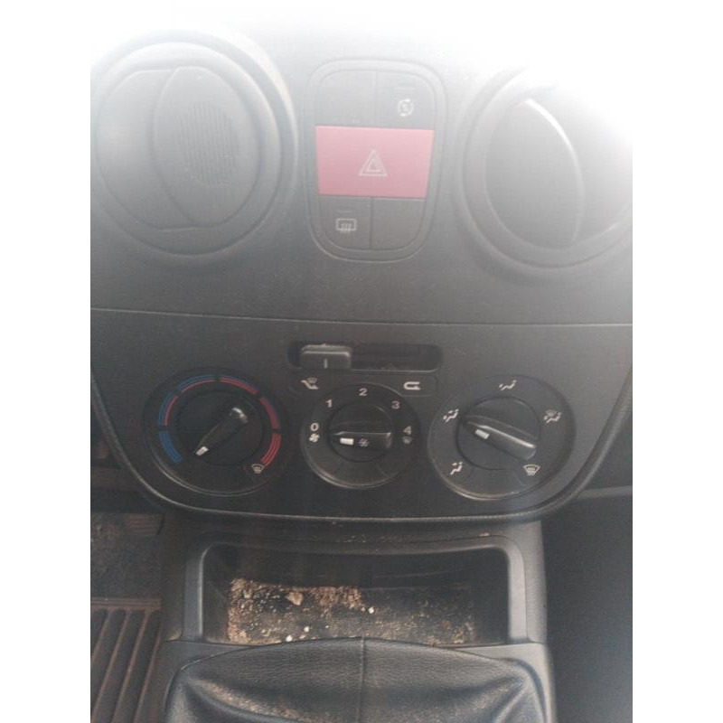 Glace retroviseur droit PEUGEOT BIPPER Photo n°5