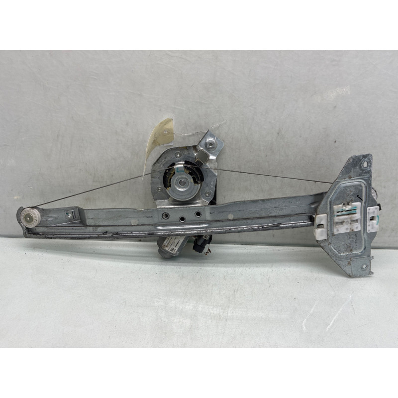 Leve vitre electrique avant gauche CITROEN C3 2 Photo n°4