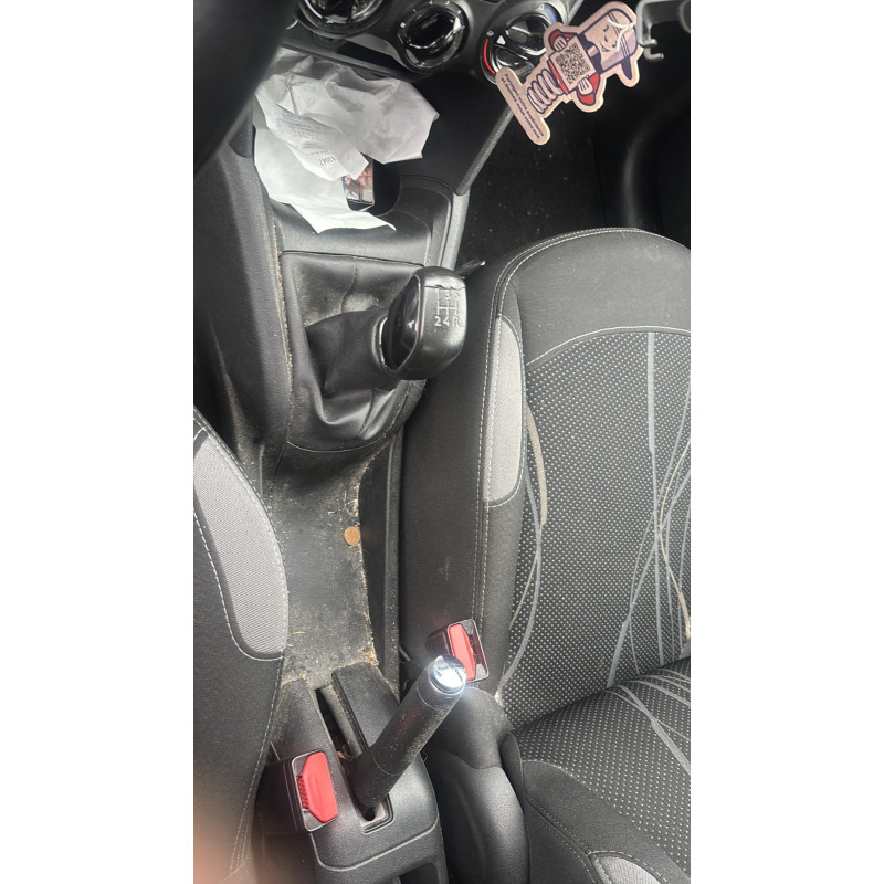 Vitre avant droit PEUGEOT 208 1 Photo n°20