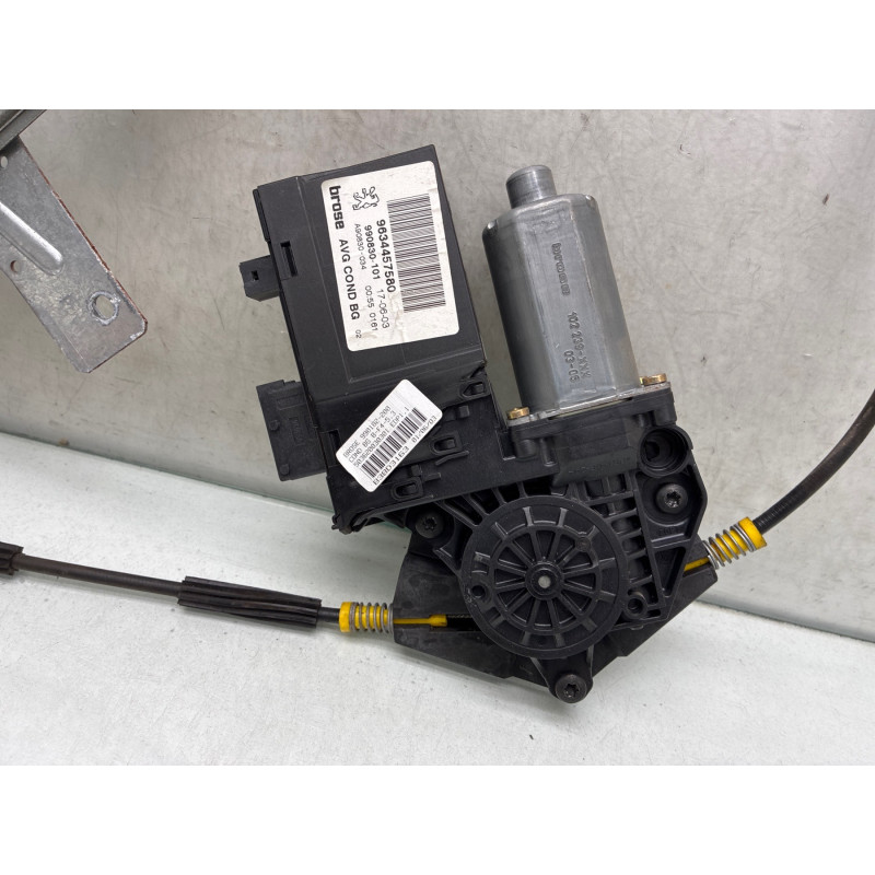 Leve vitre electrique avant gauche PEUGEOT 307 Photo n°5