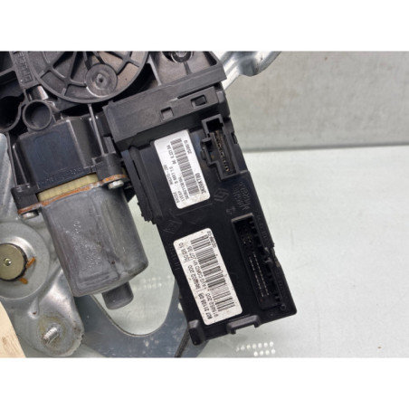 Leve vitre electrique avant gauche RENAULT SCENIC 3