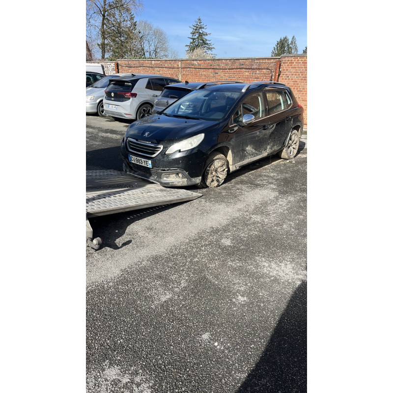 Anti brouillard arriere gauche PEUGEOT 2008 1 Photo n°4