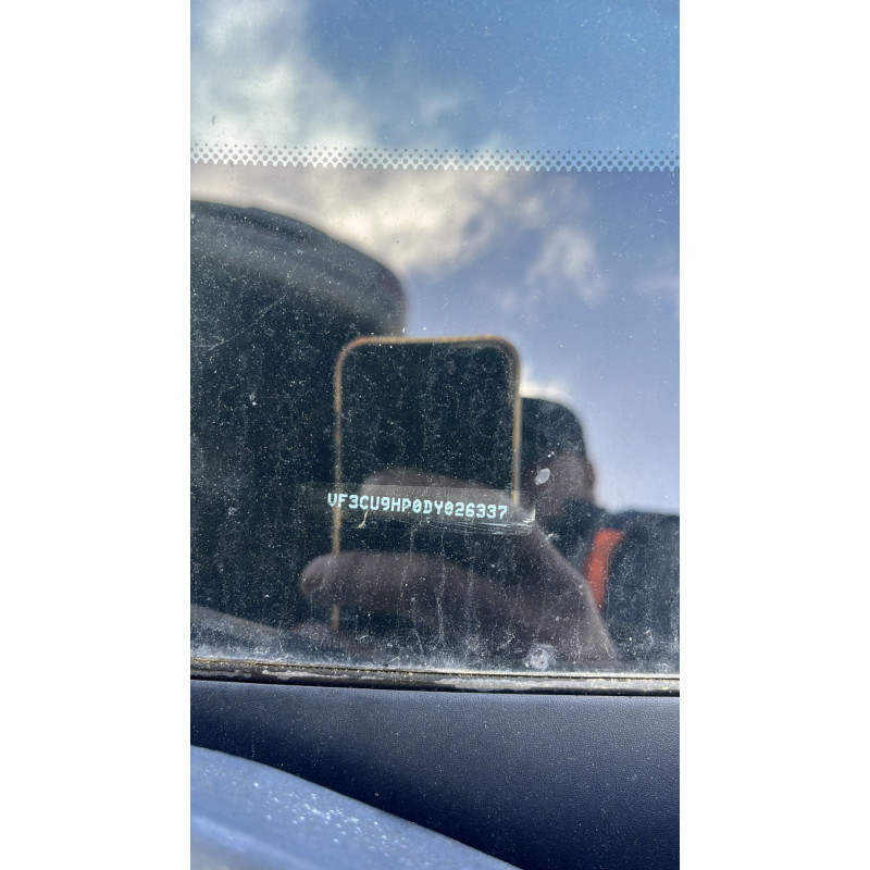 Anti brouillard arriere gauche PEUGEOT 2008 1 Photo n°8