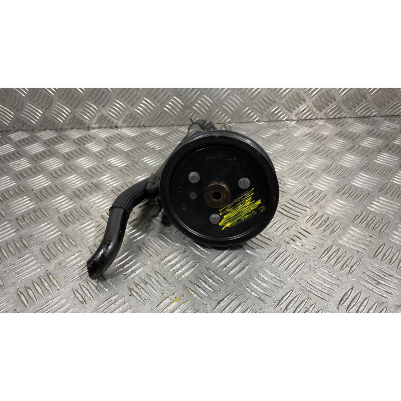 Pompe de direction OPEL VIVARO 1 Photo n°1