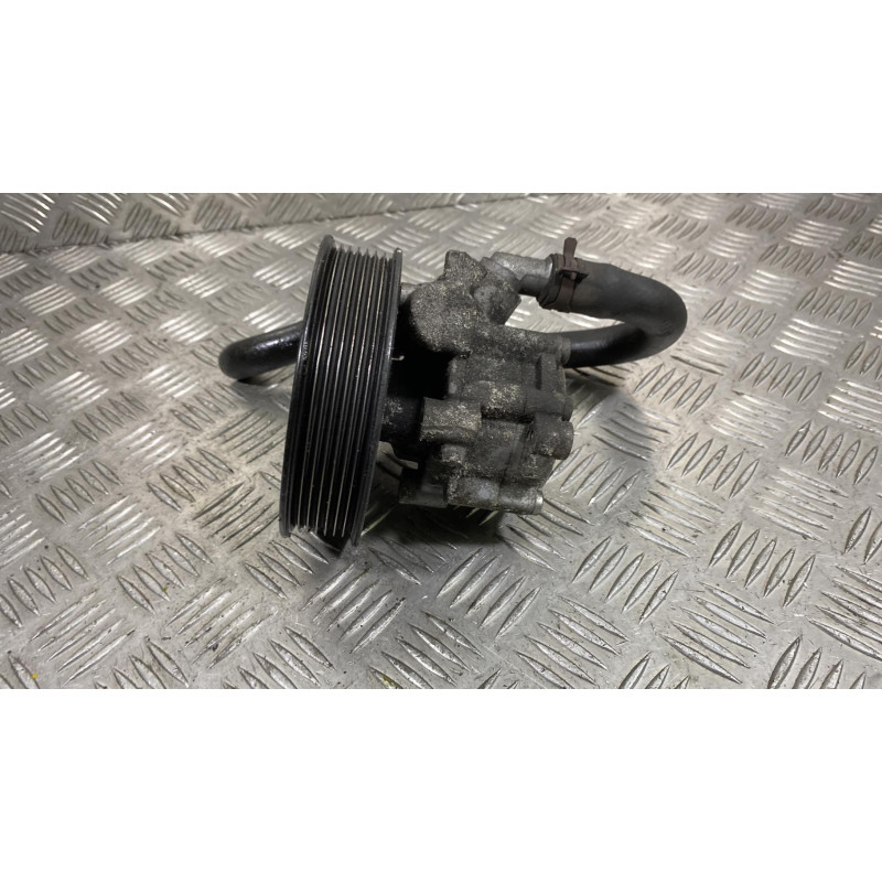 Pompe de direction OPEL VIVARO 1 Photo n°3