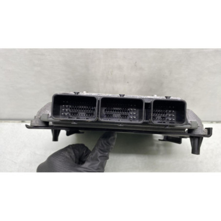 Calculateur moteur PEUGEOT 407