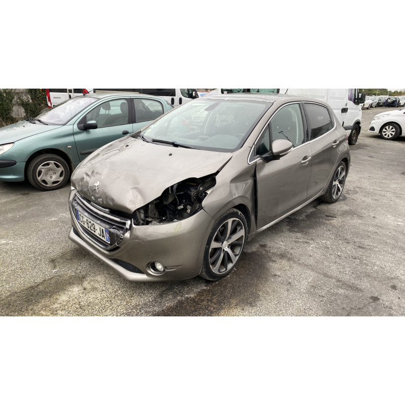 Anti brouillard gauche (feux) PEUGEOT 208 1 Photo n°4