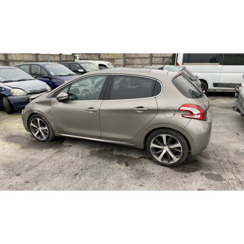 Anti brouillard gauche (feux) PEUGEOT 208 1 Photo n°9