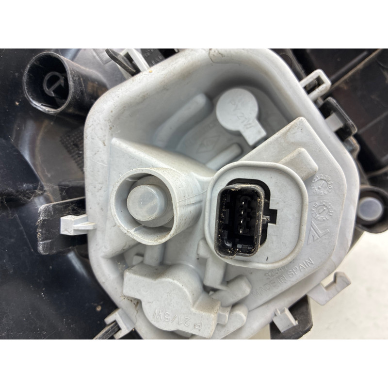 Feu arriere principal droit (feux) RENAULT CAPTUR 1 Photo n°4