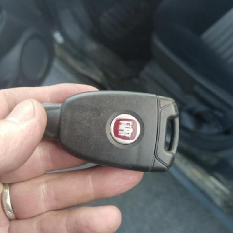 Bras essuie glace arriere FIAT CROMA 2 Photo n°13