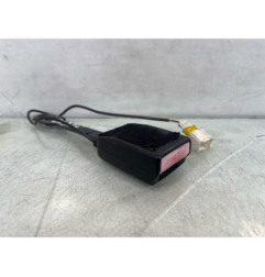 Attache ceinture avant gauche PEUGEOT 307
