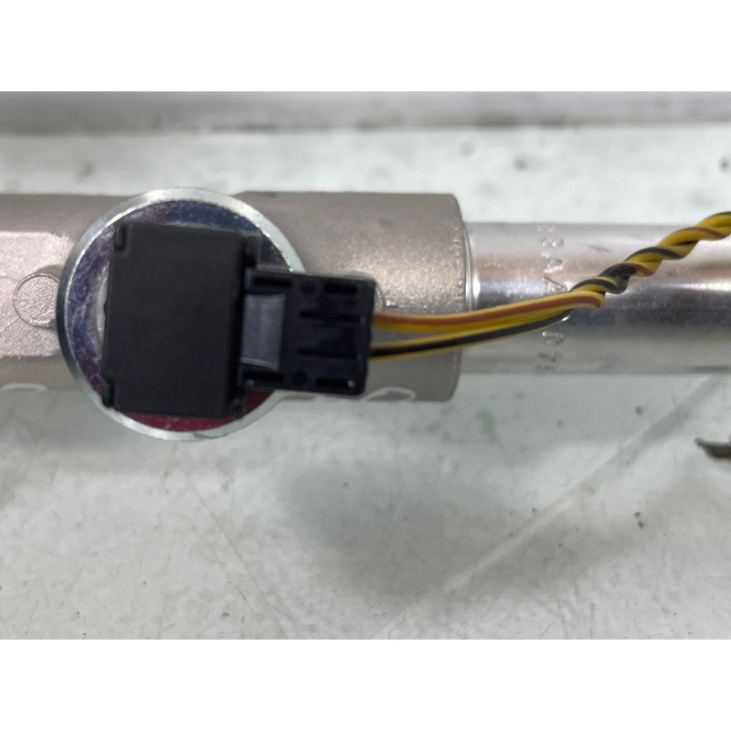 Pretensionneur de ceinture arriere gauche BMW SERIE 3 E90 Photo n°1