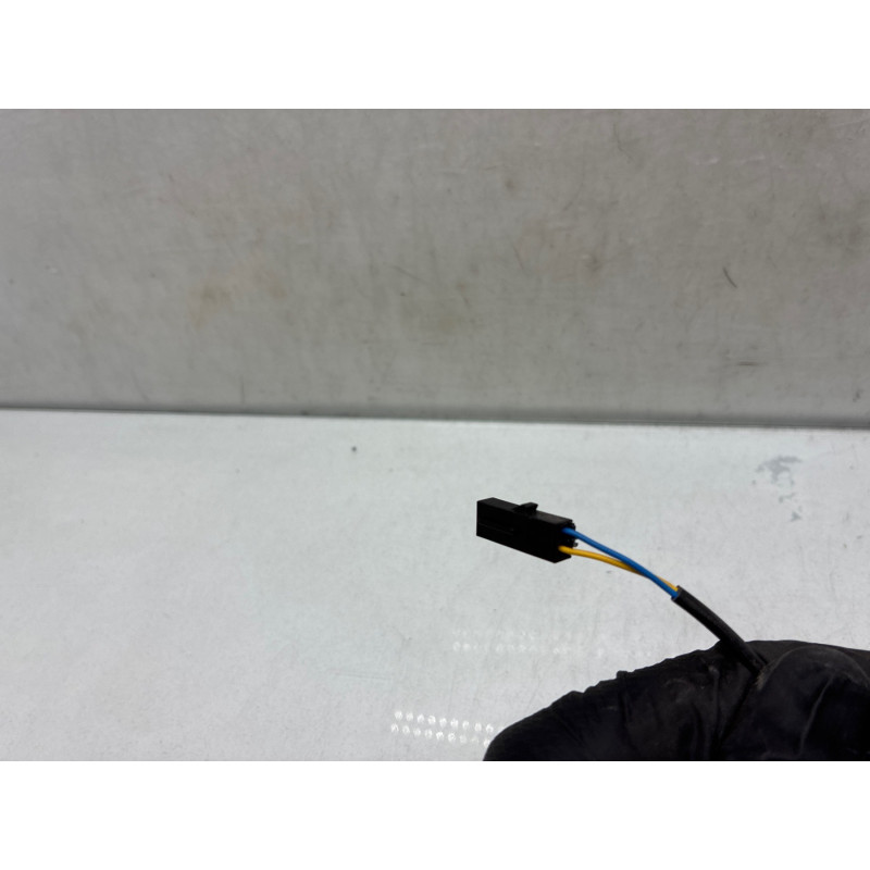 Attache ceinture avant droit VOLKSWAGEN GOLF 7 Photo n°1