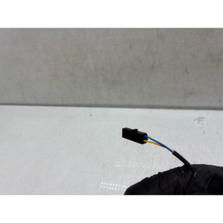 Attache ceinture avant droit VOLKSWAGEN GOLF 7 Photo n°1