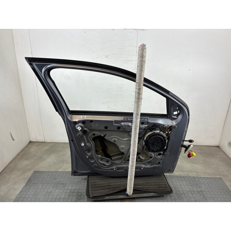 Porte avant gauche PEUGEOT 308 2 SW Photo n°3