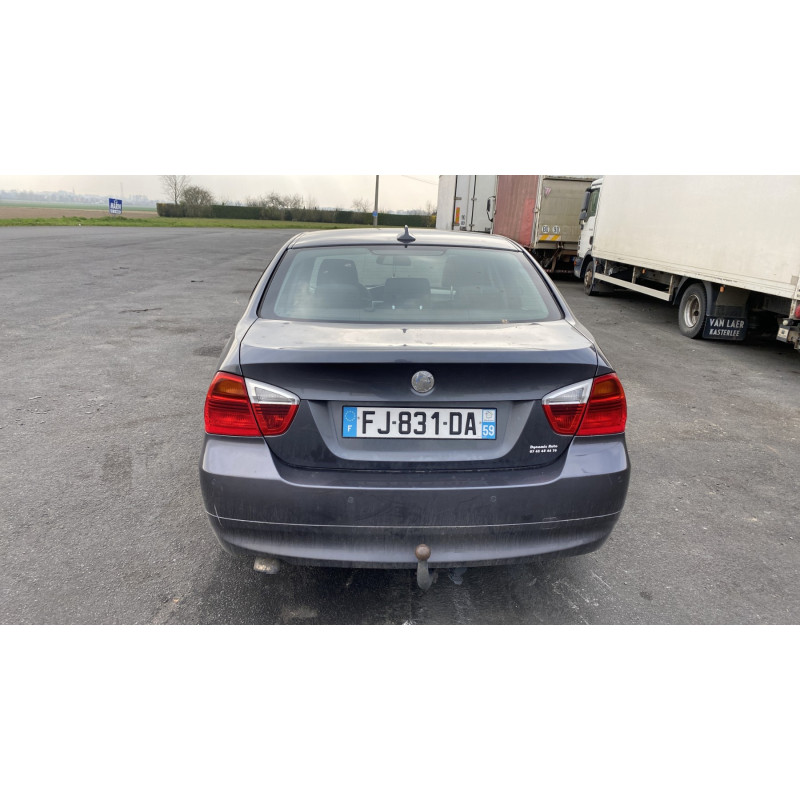 Pretensionneur de ceinture arriere droit BMW SERIE 3 E90 Photo n°9