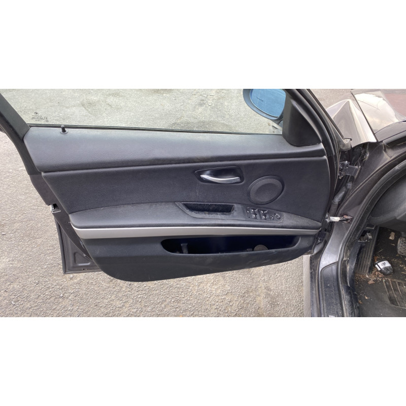 Pretensionneur de ceinture arriere droit BMW SERIE 3 E90 Photo n°13