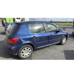 Attache ceinture avant gauche PEUGEOT 307
