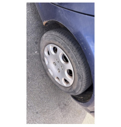 Attache ceinture avant gauche PEUGEOT 307