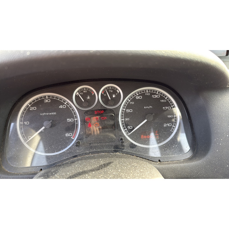 Attache ceinture avant gauche PEUGEOT 307 Photo n°13