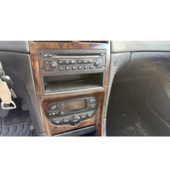 Attache ceinture avant gauche PEUGEOT 307