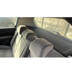 Attache ceinture avant gauche PEUGEOT 307
