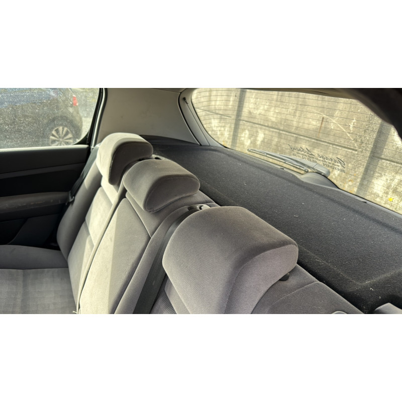 Attache ceinture avant gauche PEUGEOT 307 Photo n°18