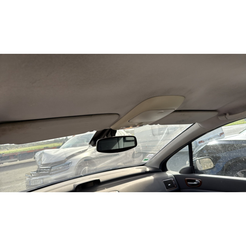 Attache ceinture avant gauche PEUGEOT 307 Photo n°20