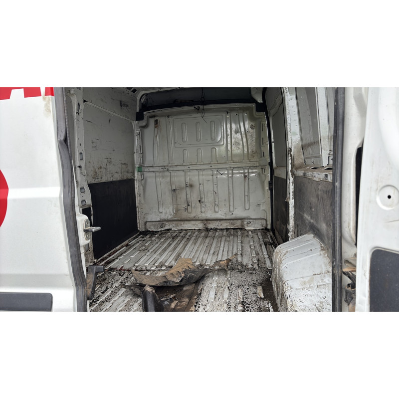 Renfort pare choc arriere (traverse) CITROEN JUMPER 3 Photo n°12