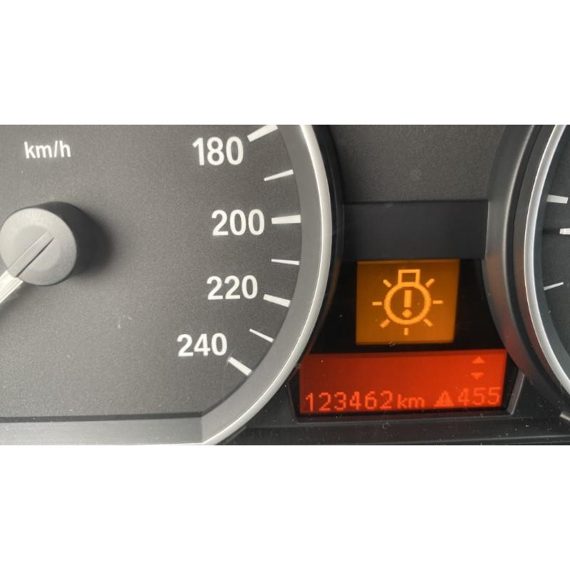 Pretensionneur de ceinture avant droit BMW SERIE 1 E87 Photo n°13