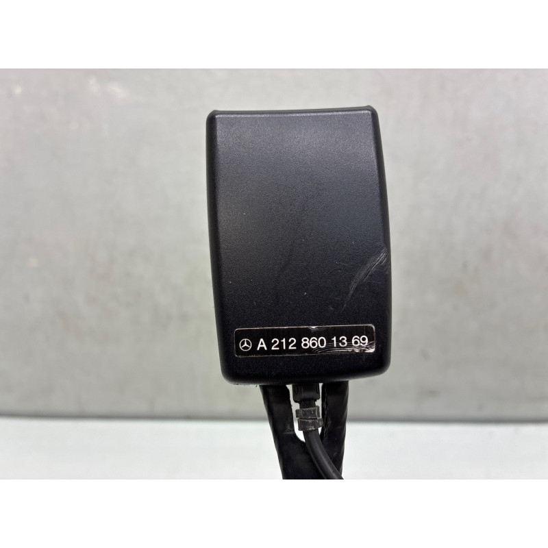 Attache ceinture avant gauche MERCEDES CLASSE E 212 Photo n°3