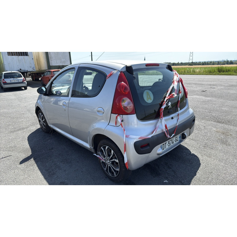 Pretensionneur de ceinture avant gauche PEUGEOT 107 Photo n°8