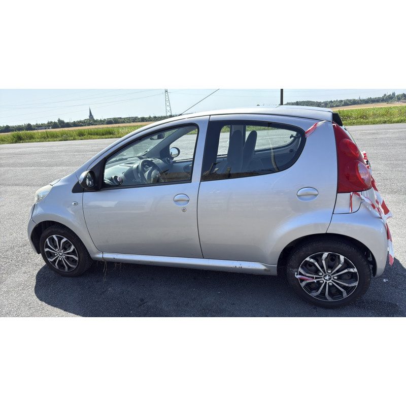 Pretensionneur de ceinture avant gauche PEUGEOT 107 Photo n°10