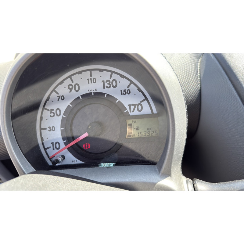 Pretensionneur de ceinture avant gauche PEUGEOT 107 Photo n°20