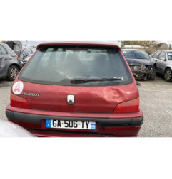 Serrure de coffre PEUGEOT 106
