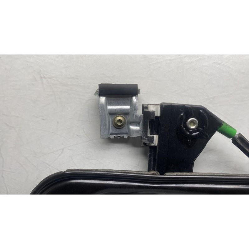 Leve vitre electrique avant droit VOLKSWAGEN NEW BEETLE 1 Photo n°1