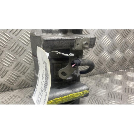 Compresseur clim PEUGEOT 208 1