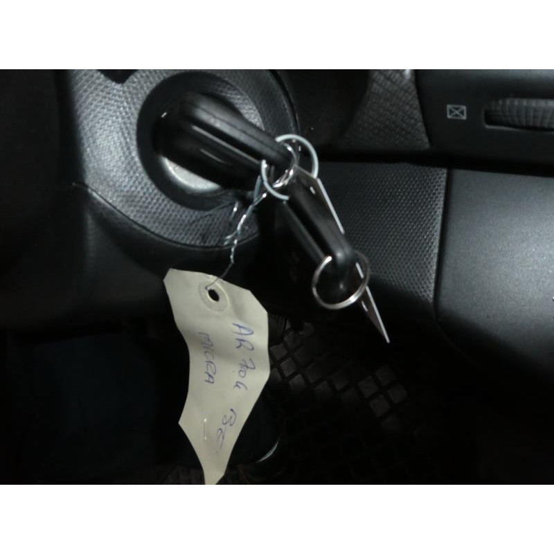 Pretensionneur de ceinture avant droit NISSAN MICRA 3 Photo n°8